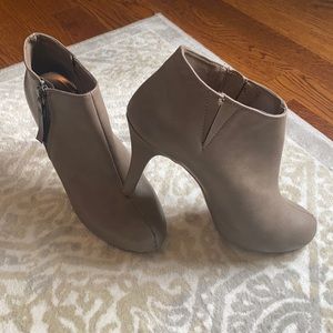 Madden Girl ankle boots